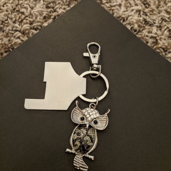 NWT! Beautiful Owl 🦉 Keychain - Picture 3 of 6